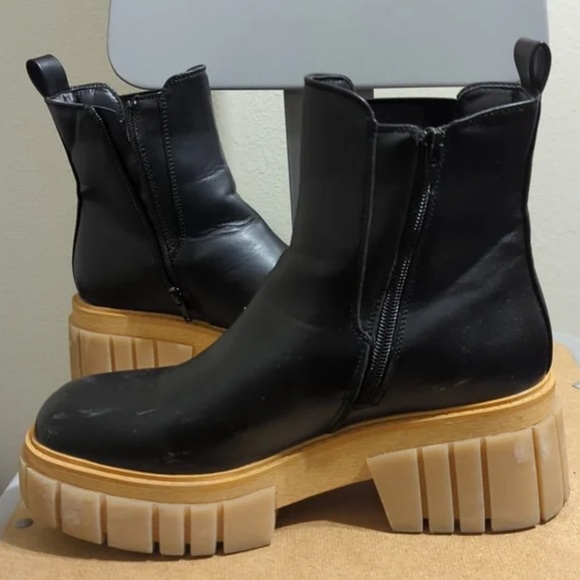 Sugar boots Sz 7.5 - Picture 2 of 5